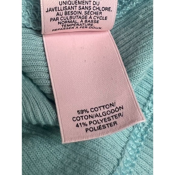 Victoria Secrets Womans Blue Lightweight Long Sleeve Shirt Size Medium - Picture 4 of 6